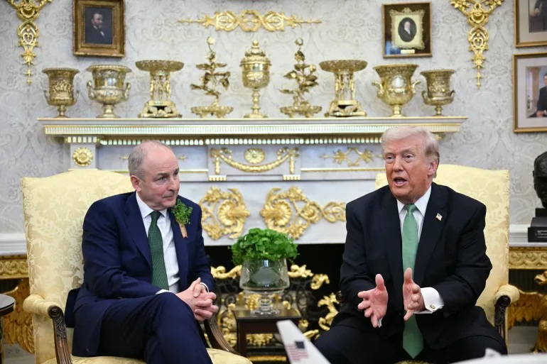 Trump oo qaabilay Micheal Martin.jpg